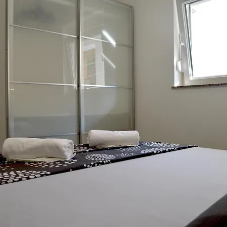 Comfortable Marijana Preko