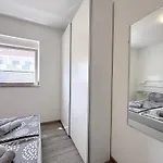 Comfortable Marijana Preko
