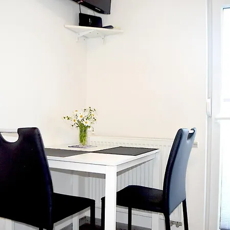 Comfortable Marijana