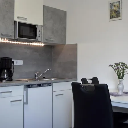 Comfortable Marijana Preko