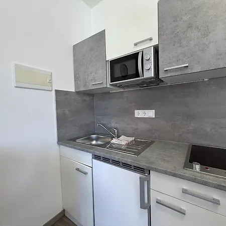 Comfortable Marijana *