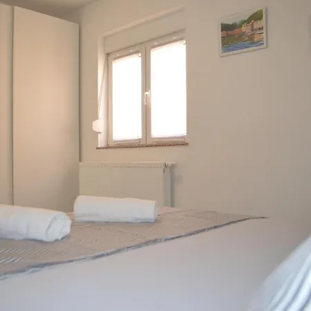 Comfortable Marijana *