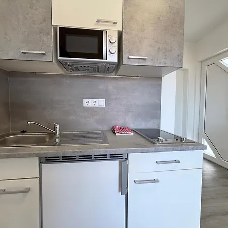 Comfortable Marijana *