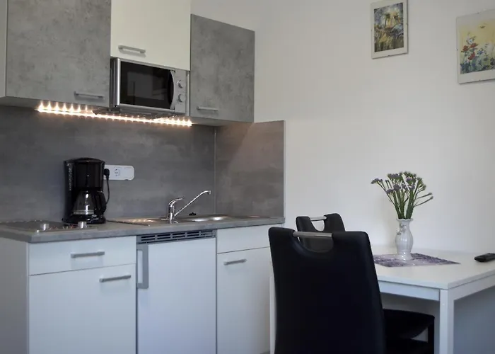 Comfortable Marijana Preko