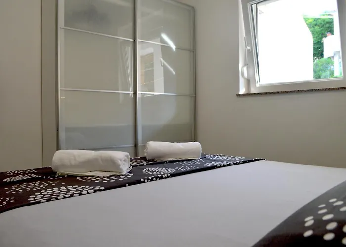 Comfortable Marijana Preko