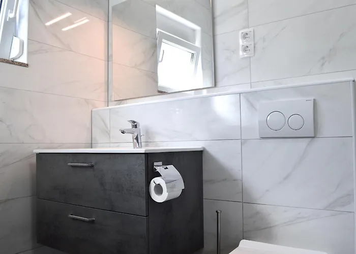 Comfortable Marijana *