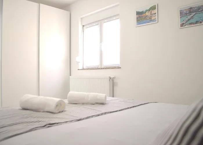 Comfortable Marijana Preko