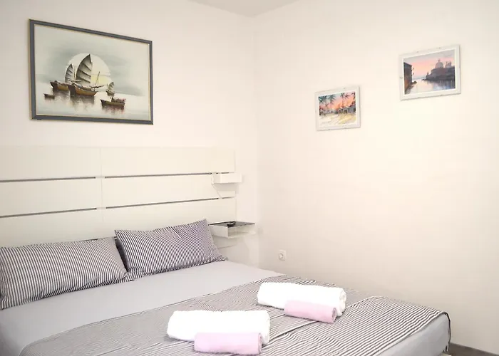 Comfortable Marijana *