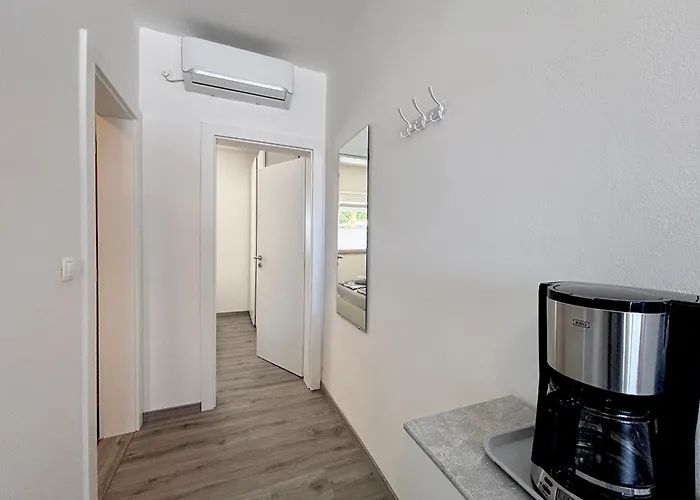 Comfortable Marijana Preko