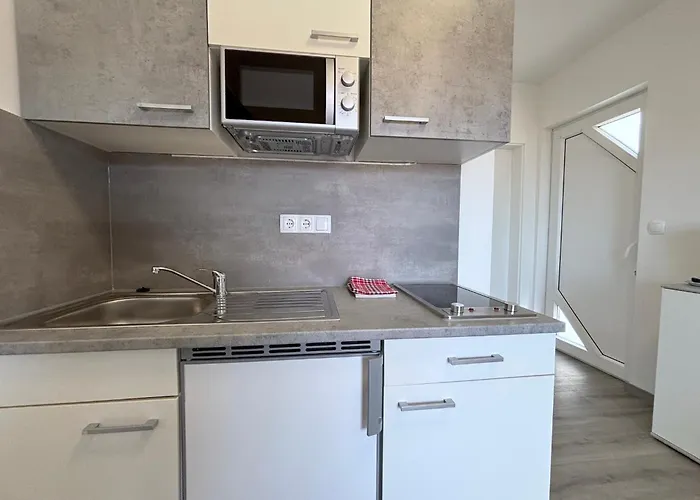 Comfortable Marijana *