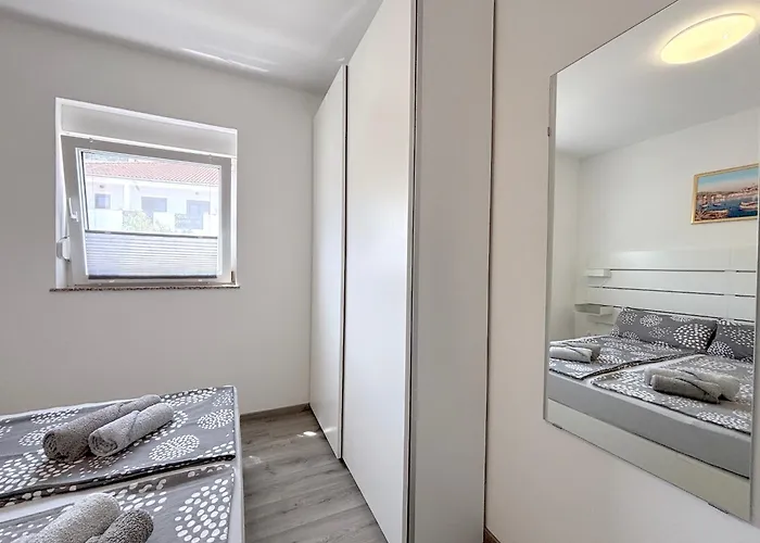 Comfortable Marijana Preko